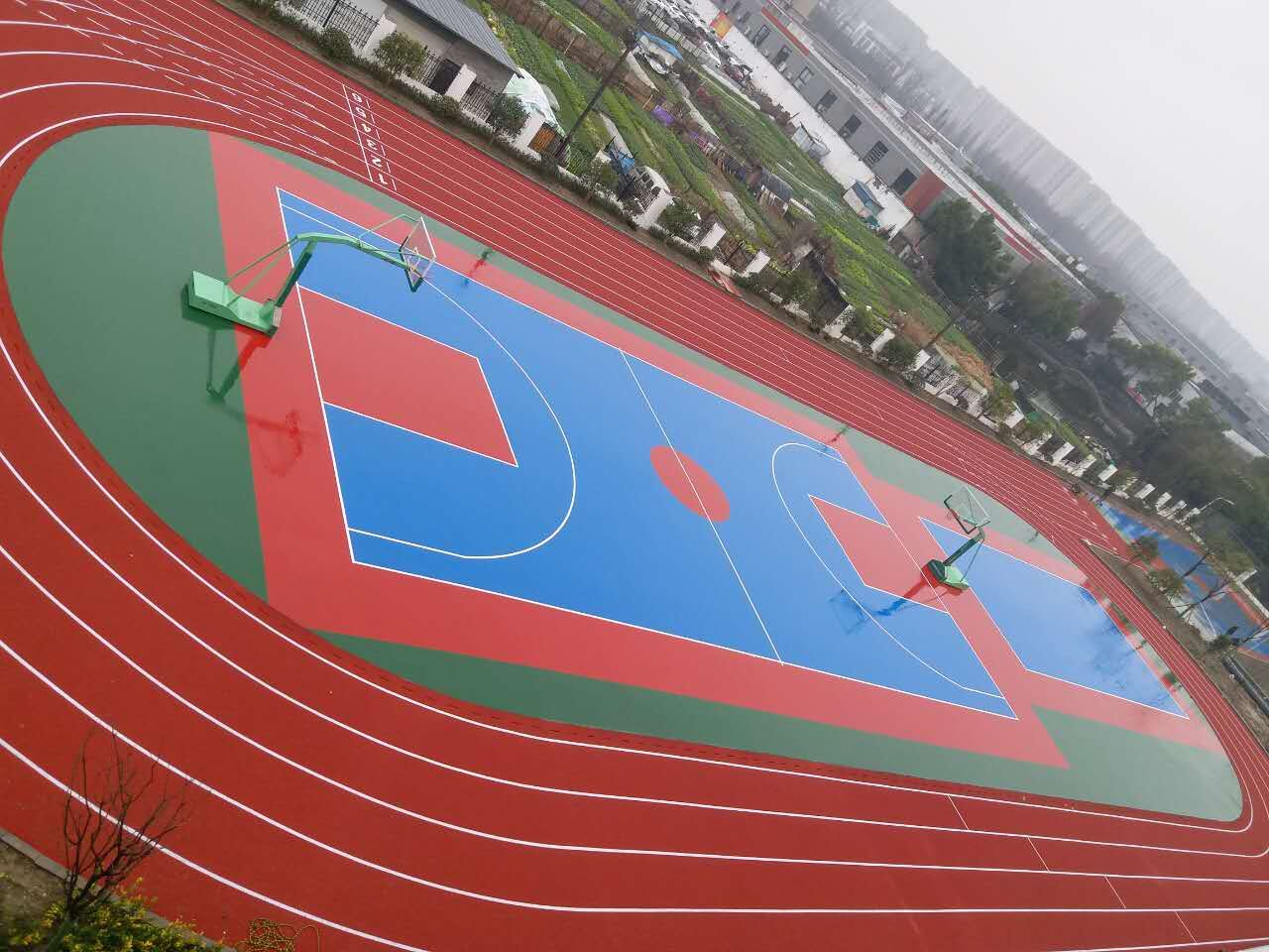 杭州御道学校塑胶跑道完工